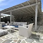 Psarou Summer Villas