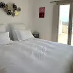 Psarou Summer Villas