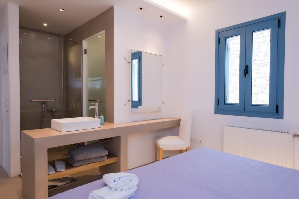 Psarou Summer Villa