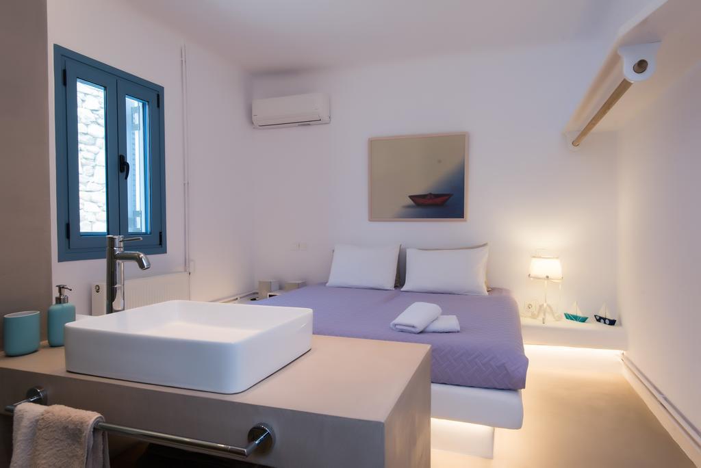 Psarou Summer Villa *
